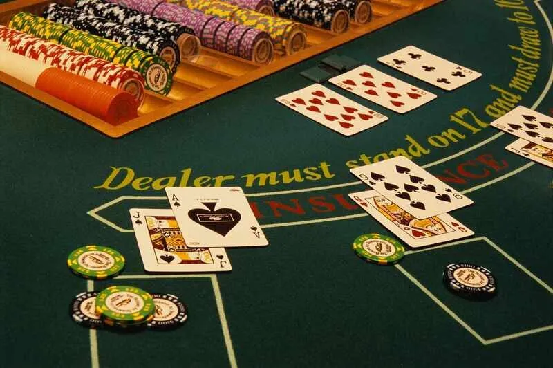 Hướng dẫn chi tiết về cách chơi xì dách Vinbet